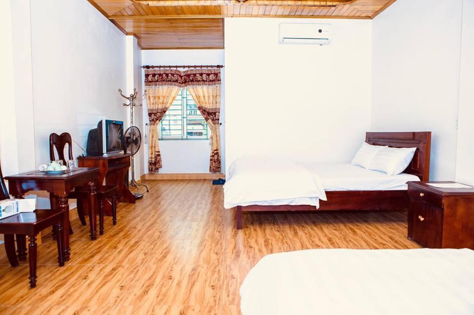 Hung Thinh Hotel Ban Gum Екстер'єр фото